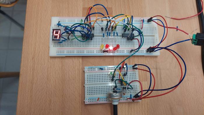 zaehler_mit_7-segment-anzeige.jpg zaehler_mit_7-segment-anzeige.jpg